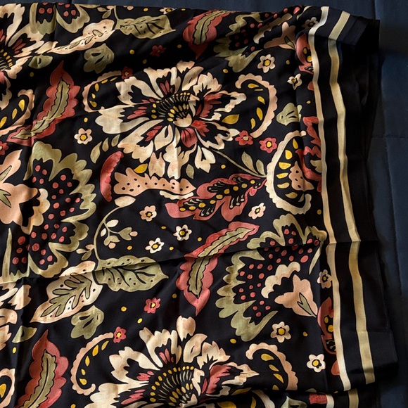 Ann Taylor Navy Floral Scarf - Picture 3 of 4